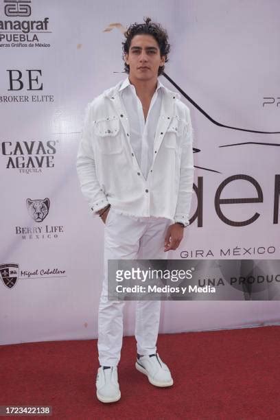 Santiago Cruz, Global .